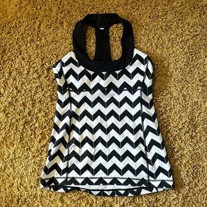 Lululemon Women's Scoop Neck Tank Top